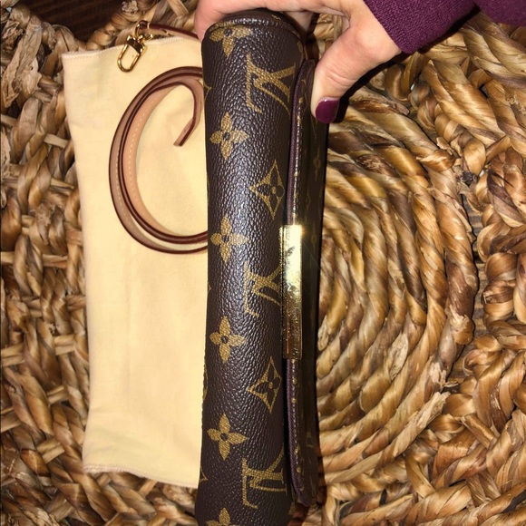 Authentic LV Favorite PM Comes with box &dust bag - Picture 6 of 11